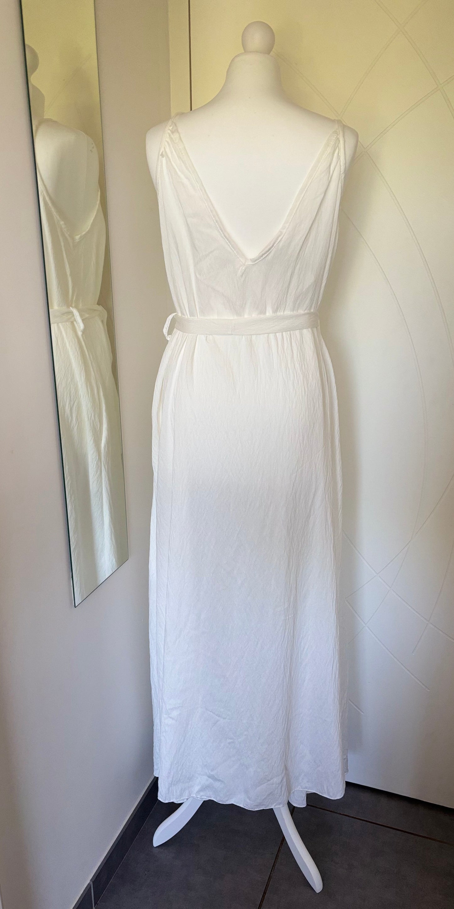 Robe longue à bretelles blanche
