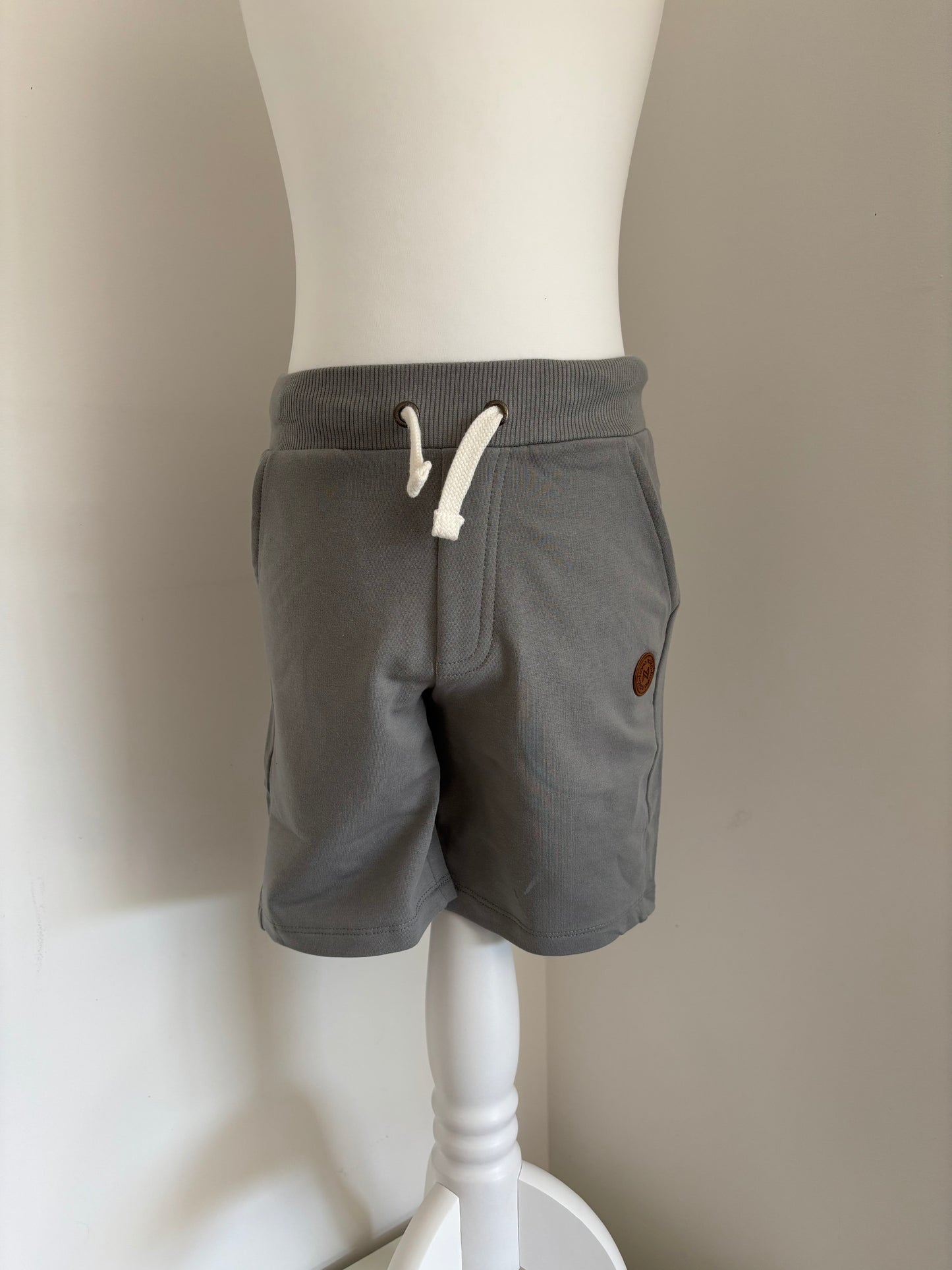 2 shorts garçons