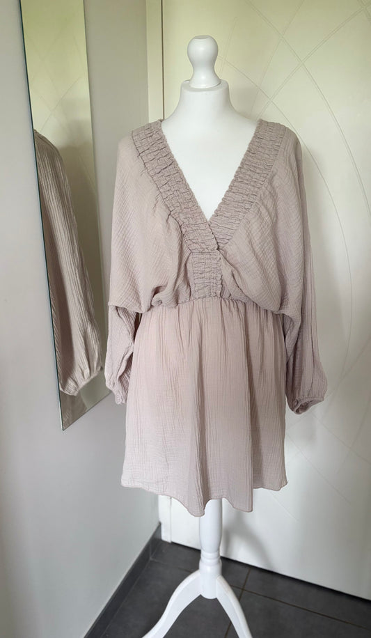 Robe GAZE DE COTON manches bouffantes col V smocké beige