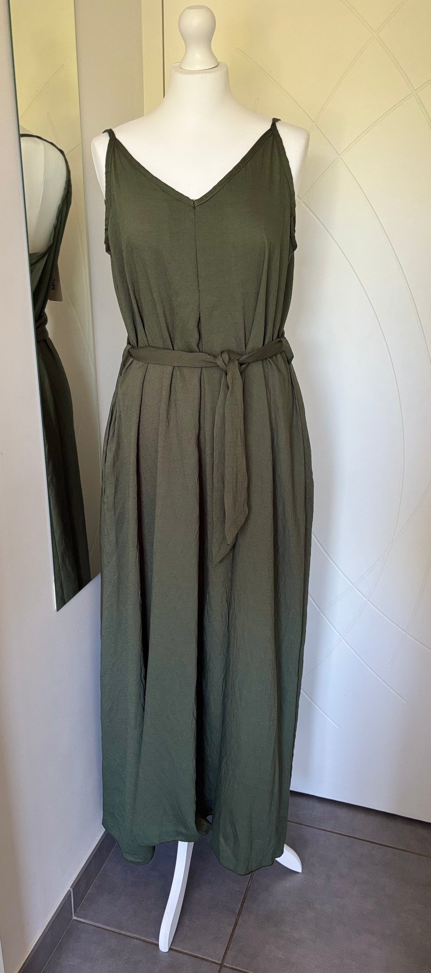 Robe longue à bretelles kaki