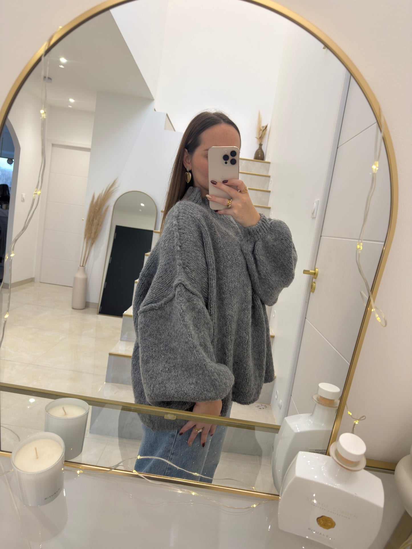 Pull oversize à col roulé gris