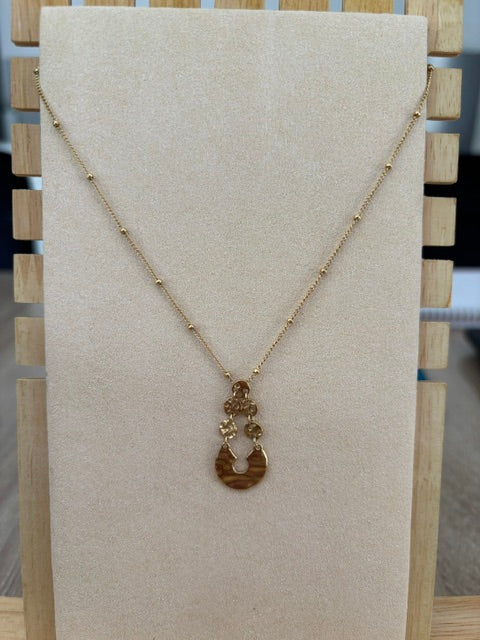 Collier “Éclat Solaire” – Élégance Dorée