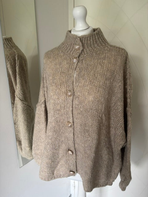 Cardigan oversize en maille beige